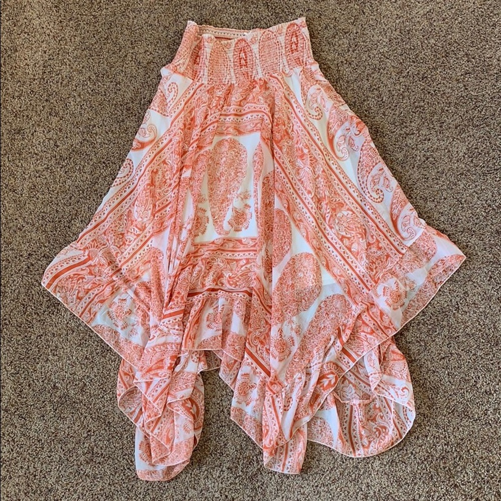 Flowy skirt